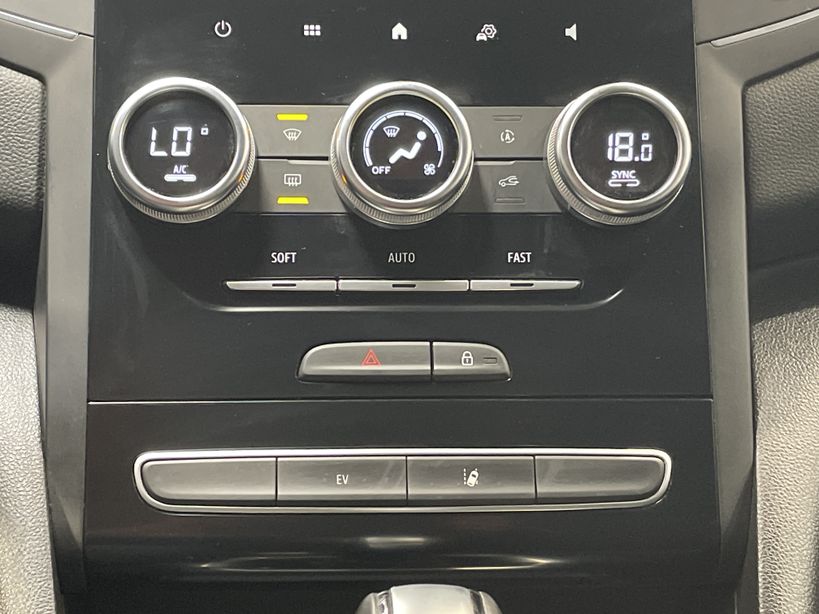 RENAULT MEGANE IV ESTATE 2021 - Photo n°18