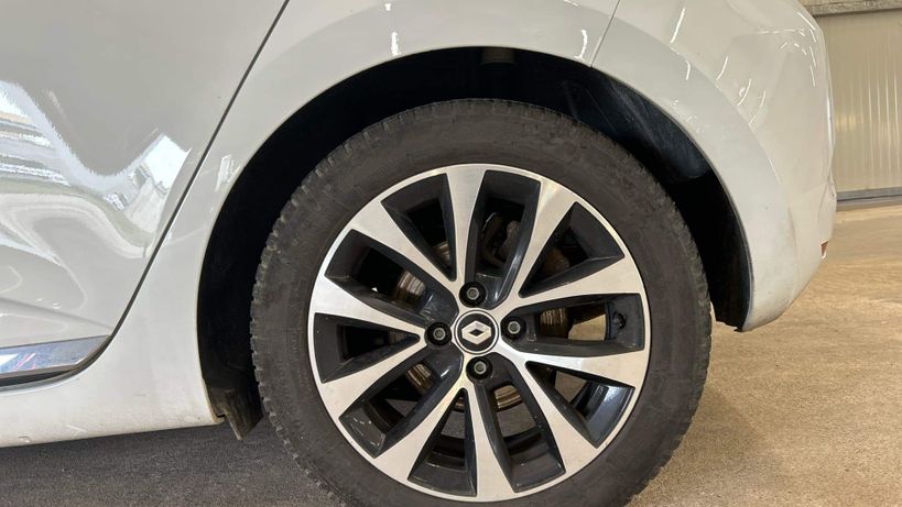 RENAULT CLIO V 2022 - Photo n°9