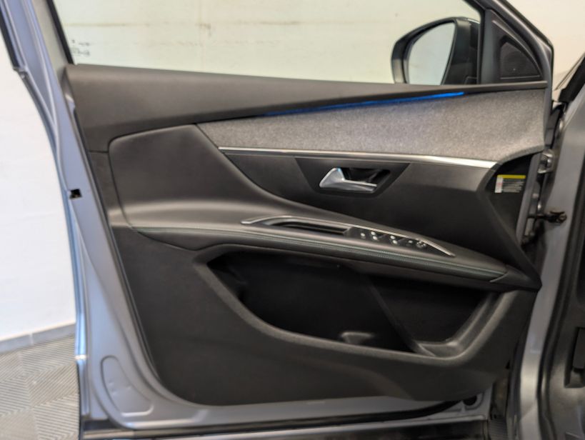PEUGEOT 5008 2023 - Photo n°11
