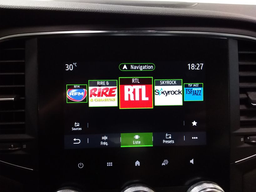 RENAULT MEGANE IV BERLINE 2020 - Photo n°26