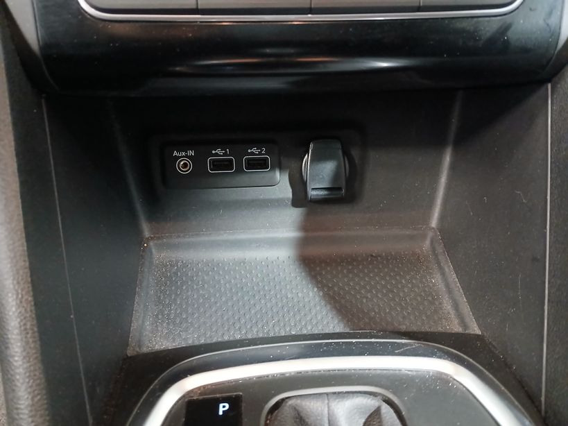 RENAULT MEGANE IV BERLINE 2021 - Photo n°22