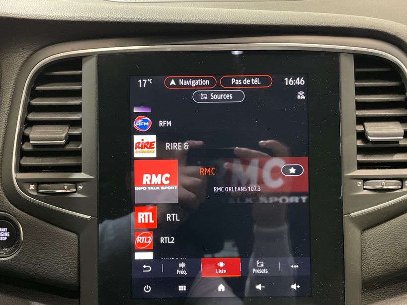 RENAULT MEGANE IV ESTATE 2022 - Photo n°18