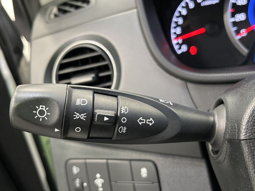 HYUNDAI i10 2016 - Photo n°28