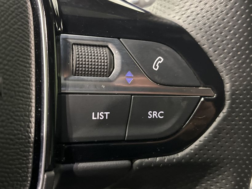PEUGEOT 3008 2019 - Photo n°27