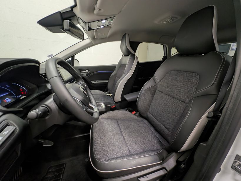 RENAULT CAPTUR 2023 - Photo n°10