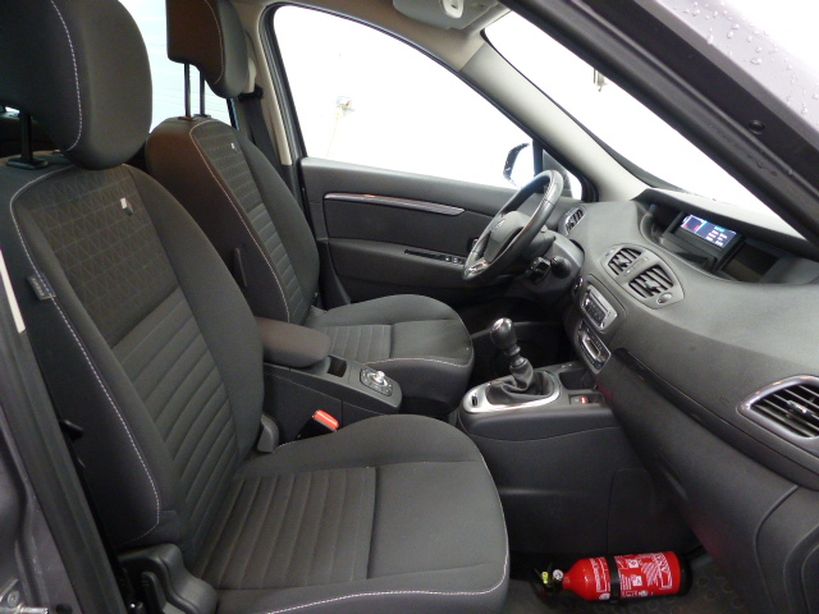 RENAULT GRAND SCENIC III 2015 - Photo n°6