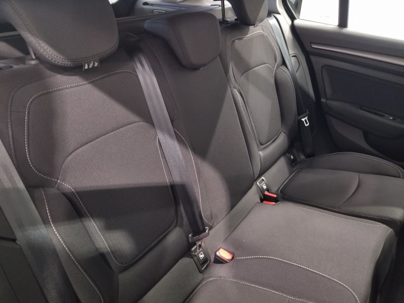 RENAULT MEGANE IV ESTATE 2021 - Photo n°8