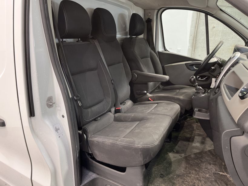 RENAULT TRAFIC FOURGON 2019 - Photo n°35