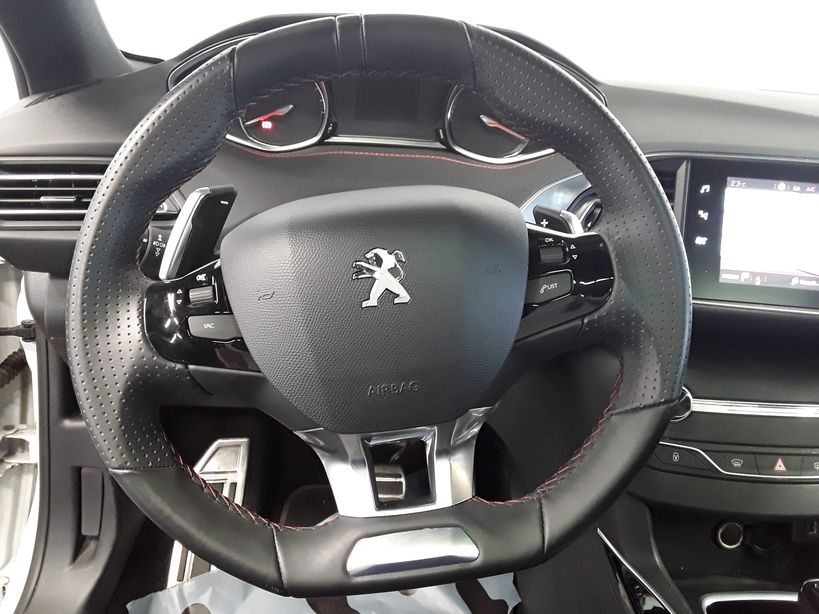 PEUGEOT 308 2019 - Photo n°16