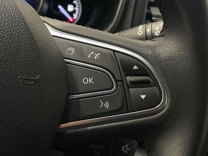 RENAULT MEGANE IV BERLINE BUSINESS 2020 - Photo n°27