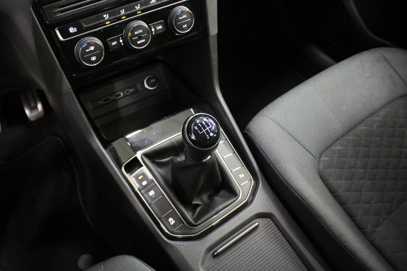 VOLKSWAGEN GOLF SPORTSVAN BUSINESS 2019 - Photo n°23