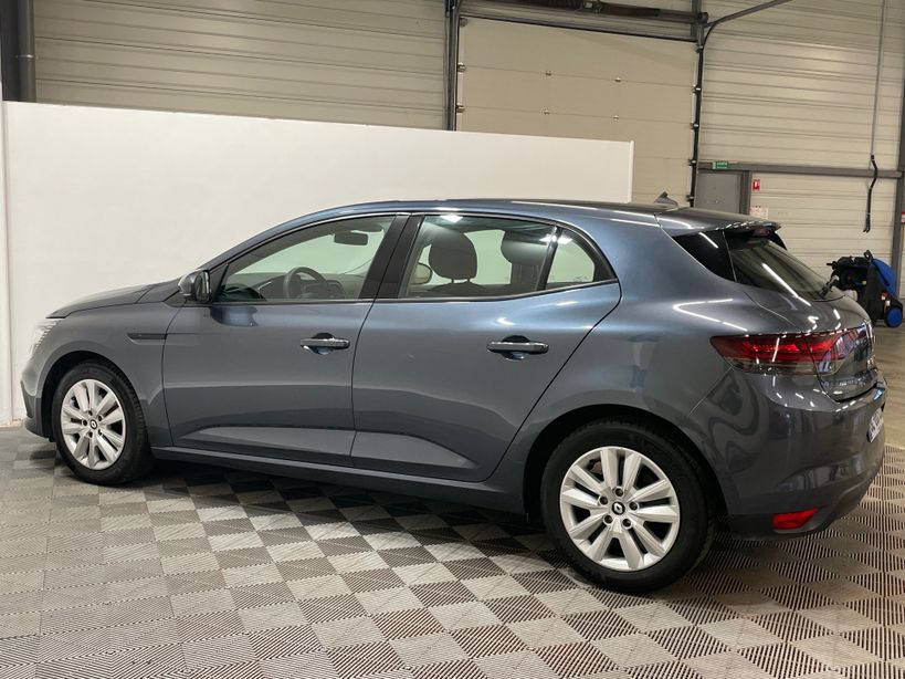 RENAULT MEGANE IV BERLINE 2023 - Photo n°26