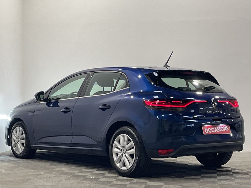 RENAULT MEGANE IV BERLINE 2021 - Photo n°3