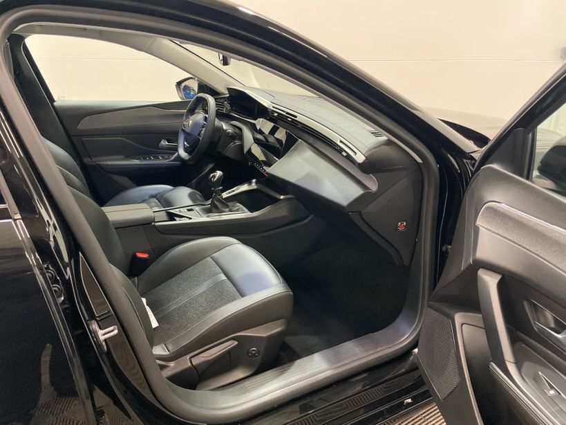 PEUGEOT 308 2023 - Photo n°7