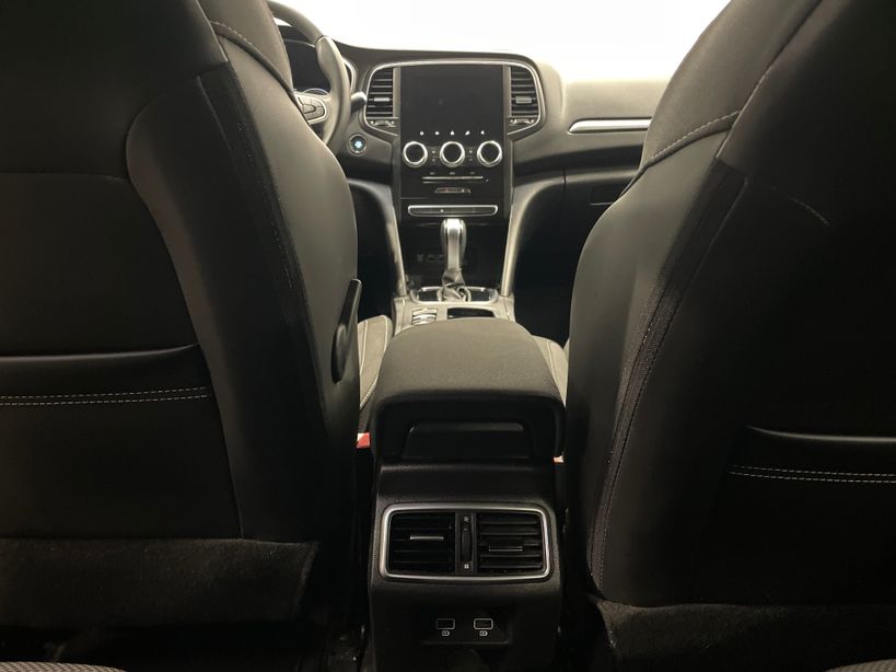 RENAULT MEGANE IV BERLINE 2023 - Photo n°40