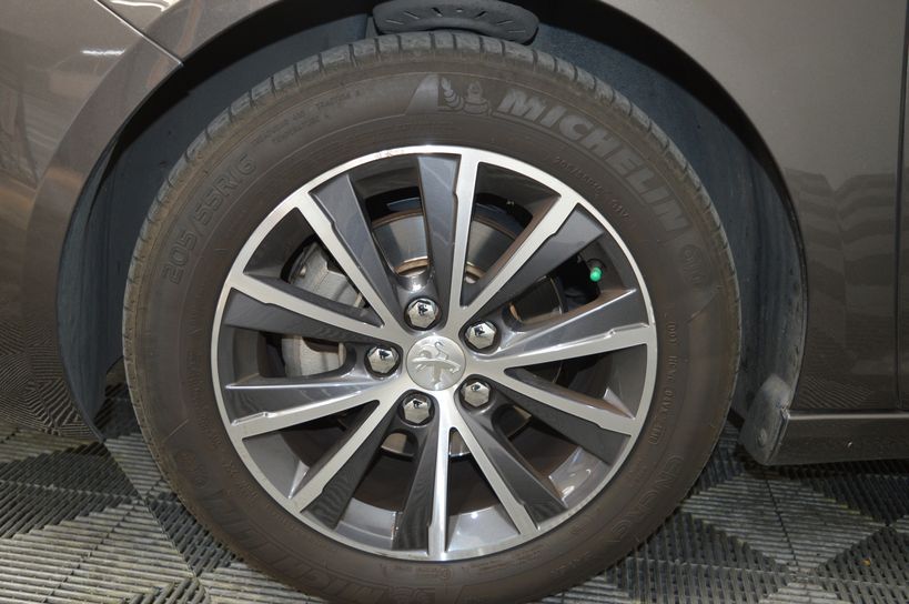 PEUGEOT 308 2014 - Photo n°5