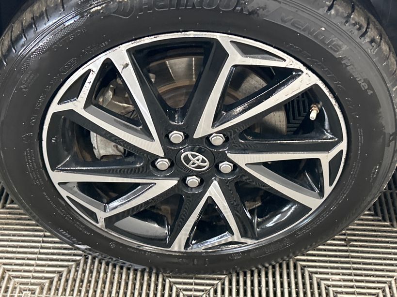 TOYOTA YARIS HYBRIDE MY22 2023 - Photo n°5