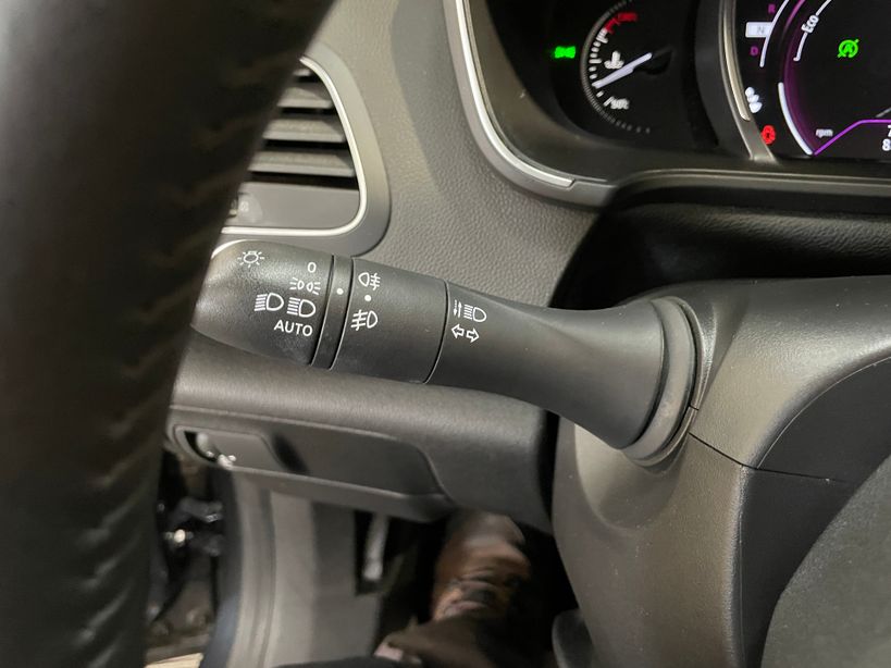 RENAULT MEGANE IV BERLINE BUSINESS 2020 - Photo n°31