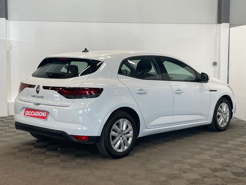 RENAULT MEGANE IV BERLINE 2022 - Photo n°4