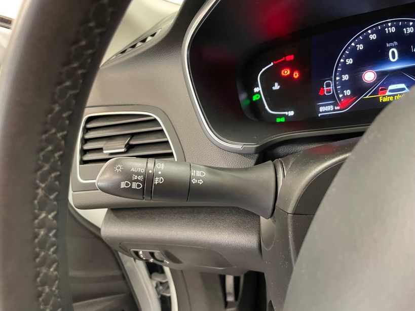 RENAULT MEGANE IV BERLINE 2021 - Photo n°20