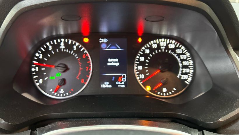 RENAULT CAPTUR 2023 - Photo n°13