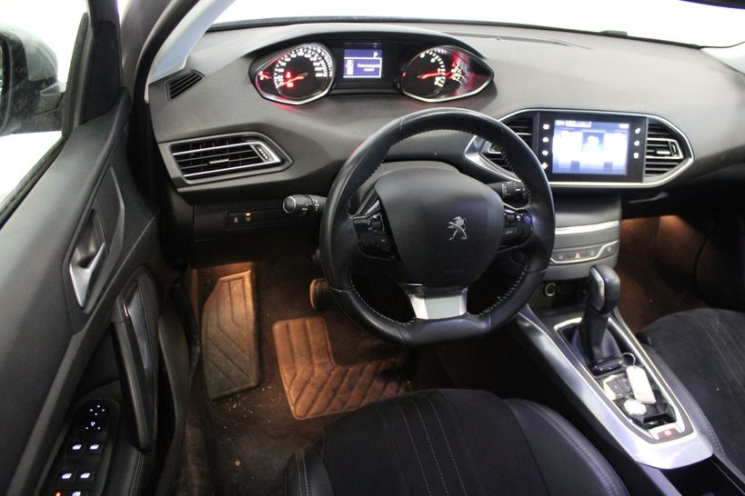 PEUGEOT 308 2015 - Photo n°12