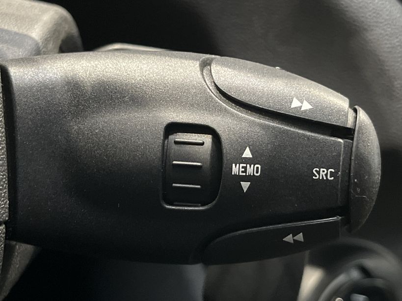 PEUGEOT 208 2013 - Photo n°25