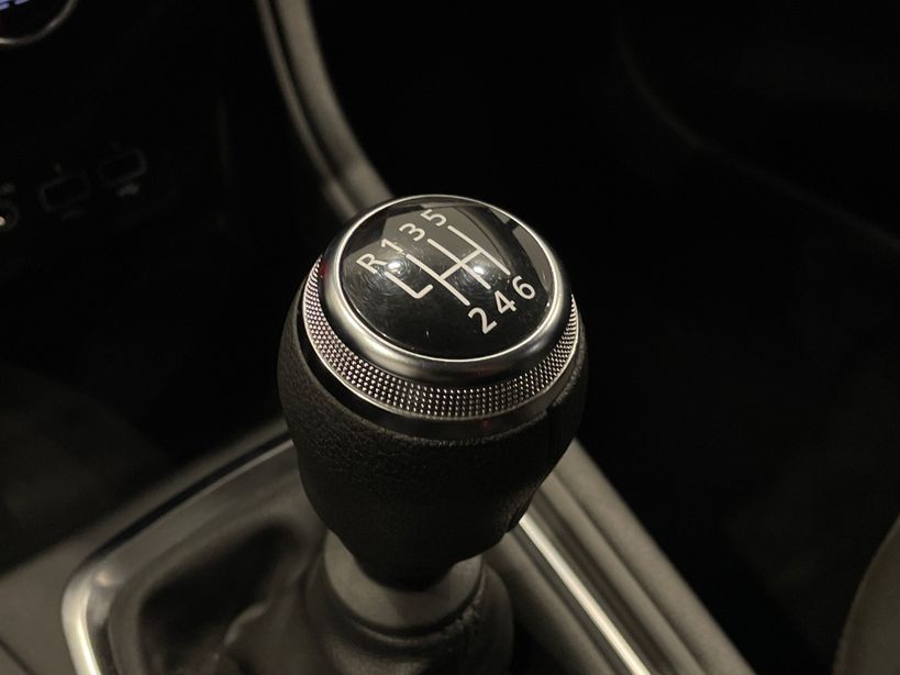 RENAULT CAPTUR 2022 - Photo n°18