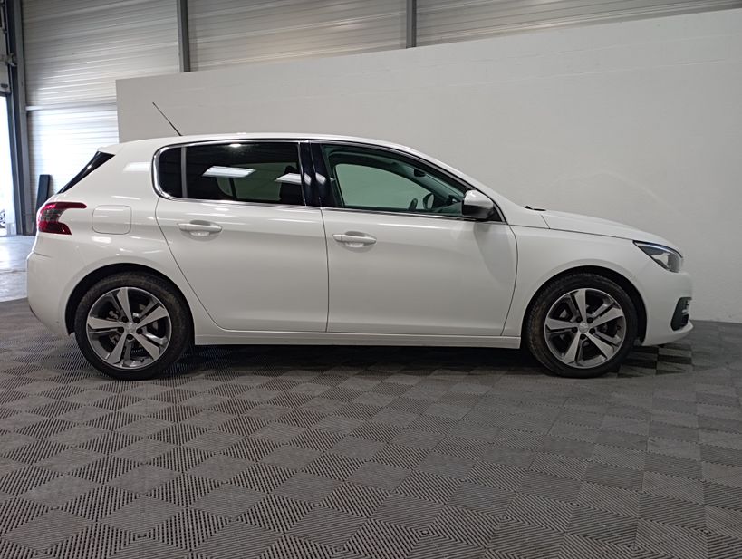 PEUGEOT 308 2020 - Photo n°9