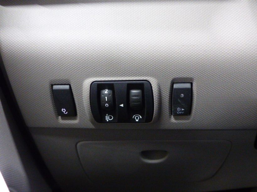 RENAULT ZOE 2018 - Photo n°19
