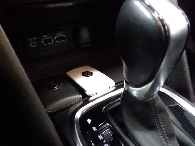 RENAULT MEGANE IV ESTATE 2021 - Photo n°2