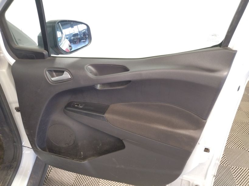 FORD TRANSIT COURIER FOURGON 2020 - Photo n°11