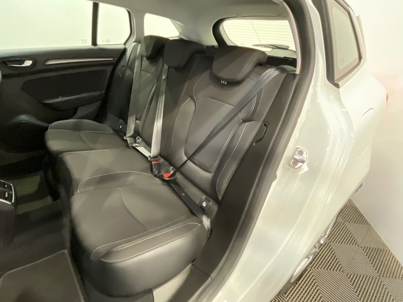 RENAULT MEGANE IV ESTATE 2021 - Photo n°10