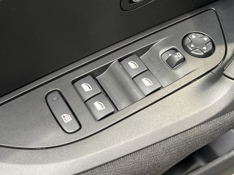 PEUGEOT 2008 2024 - Photo n°33