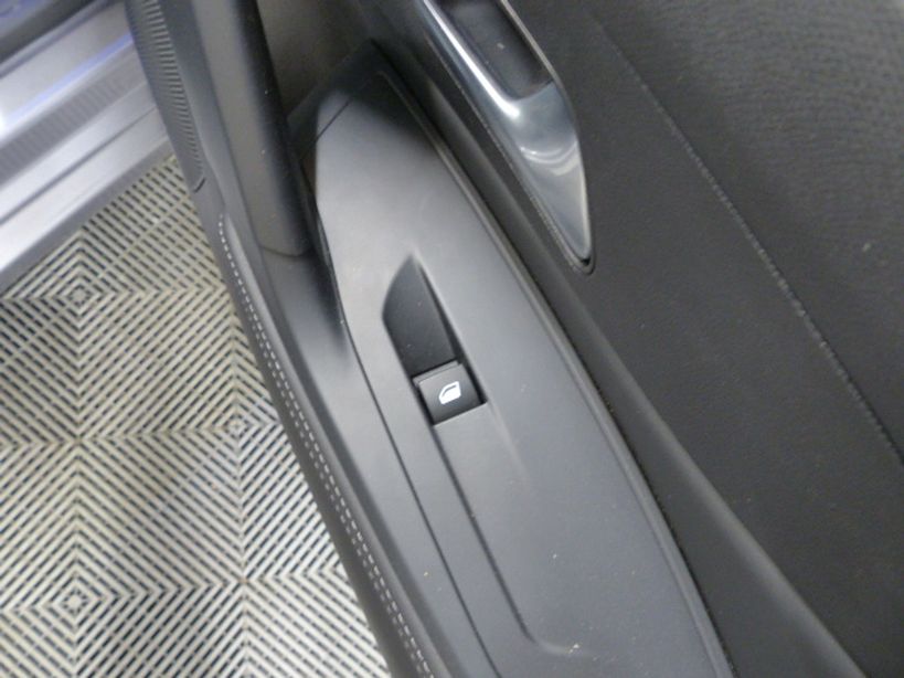 PEUGEOT 308 2023 - Photo n°27