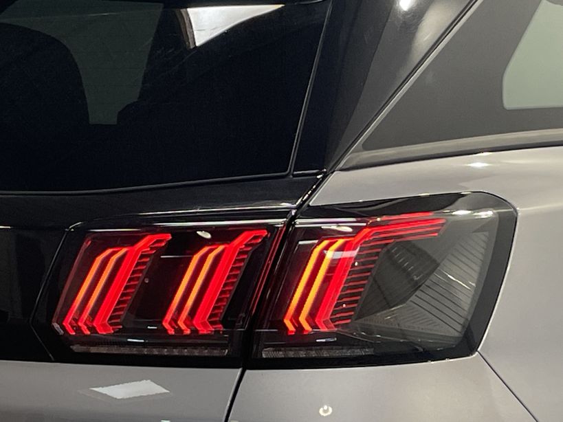 PEUGEOT 3008 2023 - Photo n°8