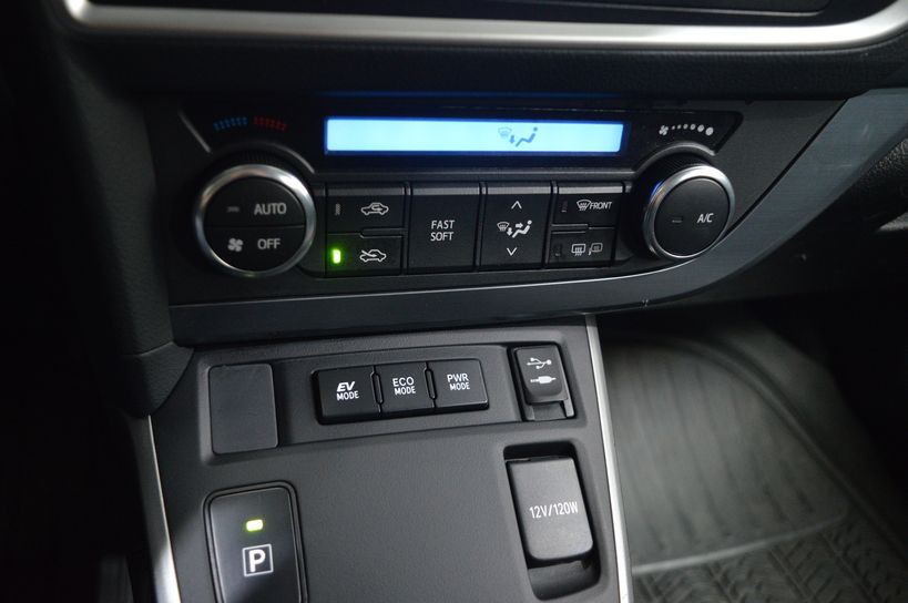 TOYOTA AURIS BUSINESS 2014 - Photo n°16