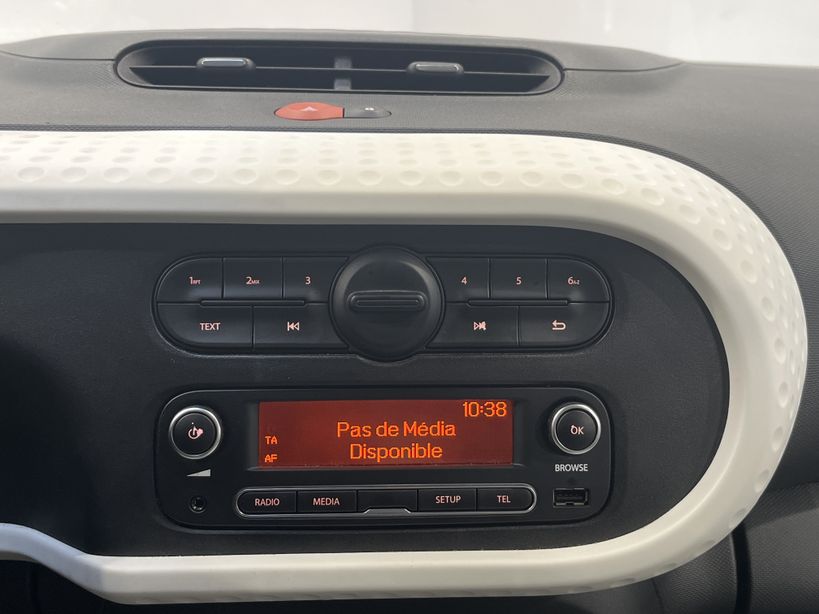 RENAULT TWINGO III 2021 - Photo n°12