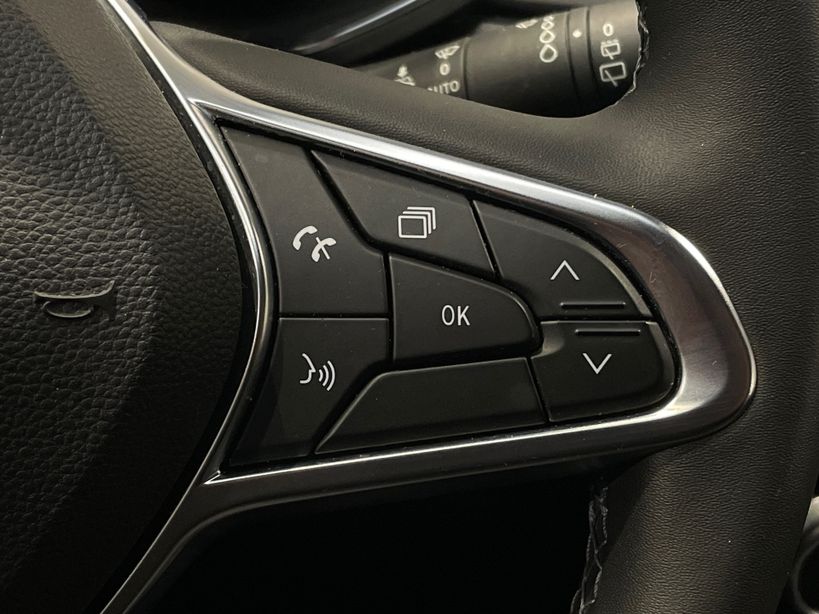 RENAULT CAPTUR 2021 - Photo n°28