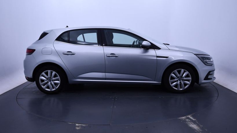 RENAULT MEGANE IV BERLINE 2021 - Photo n°7