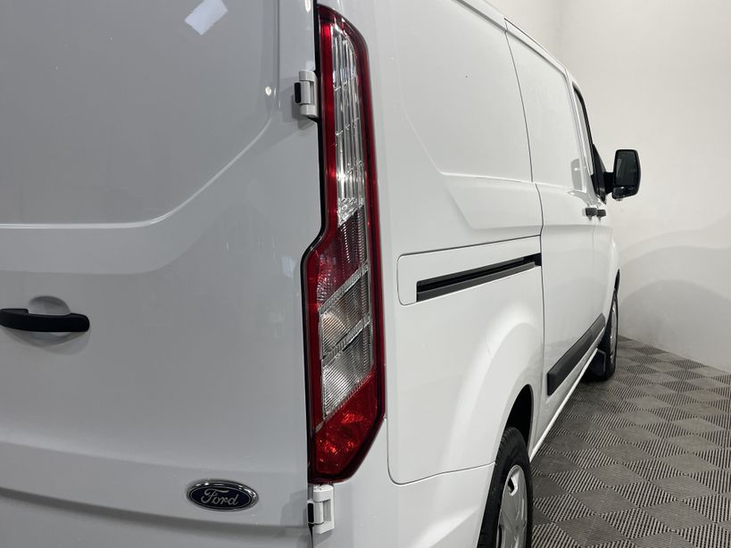 FORD TRANSIT CUSTOM FOURGON 2022 - Photo n°8