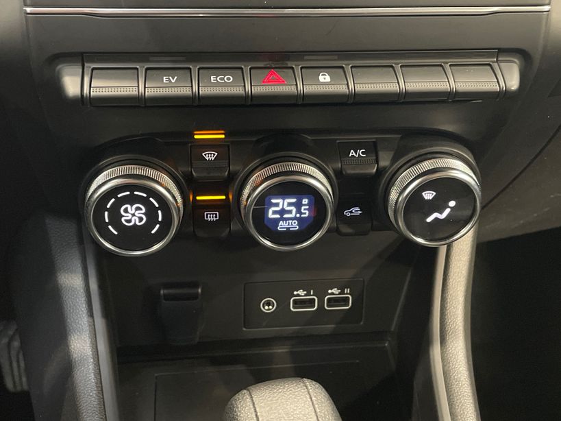 RENAULT CAPTUR 2023 - Photo n°16