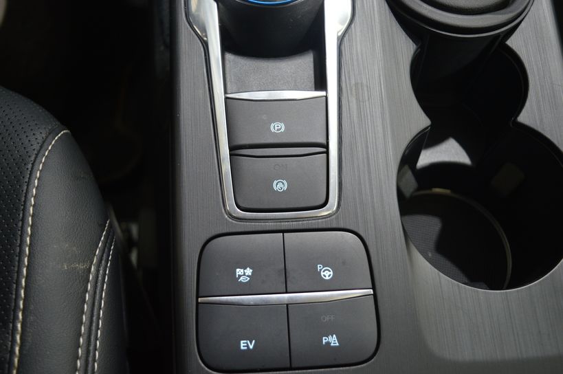 FORD KUGA 2021 - Photo n°19