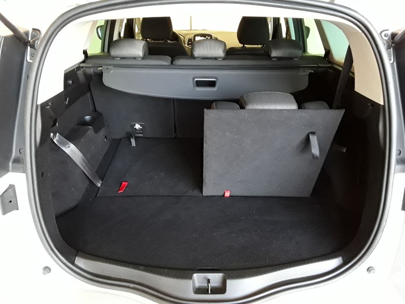 RENAULT GRAND SCENIC IV 2019 - Photo n°14