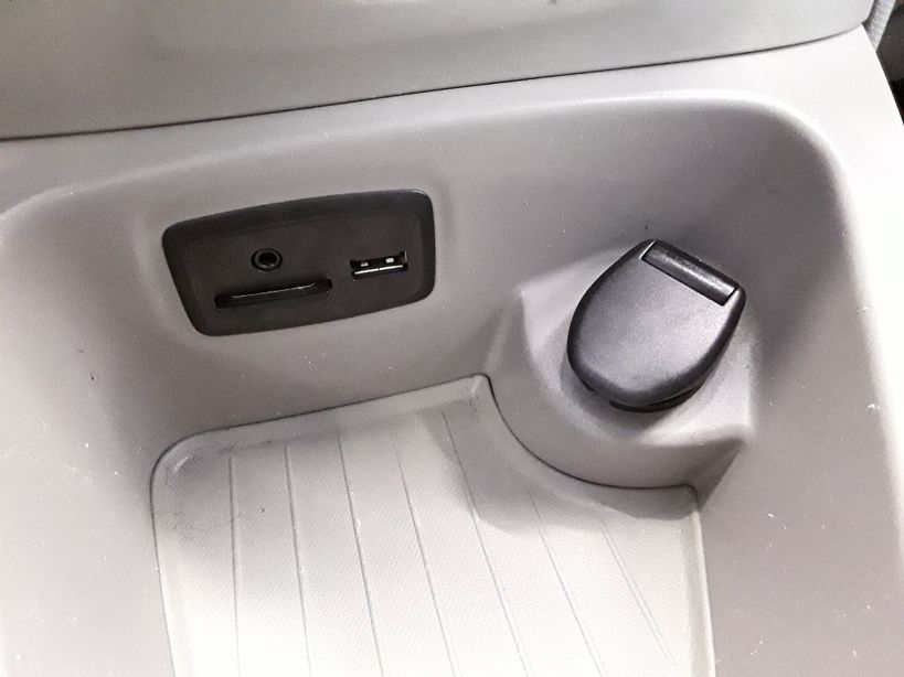 RENAULT ZOE 2013 - Photo n°18