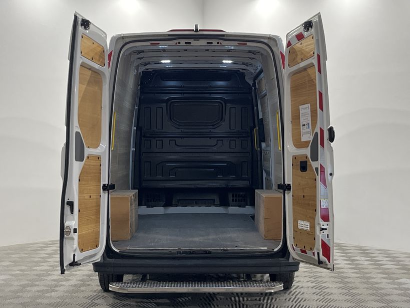 VOLKSWAGEN CRAFTER VAN 2019 - Photo n°38