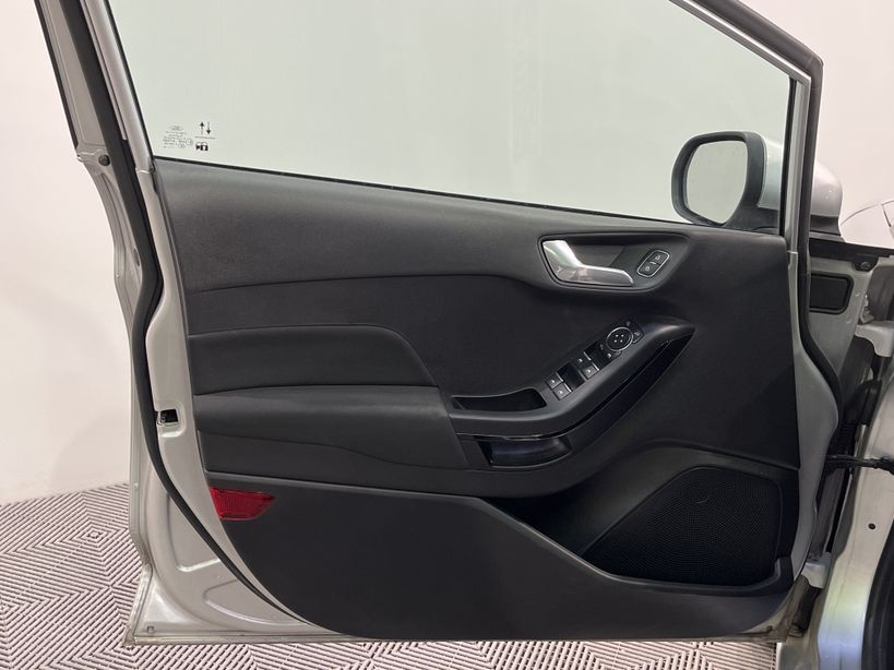 FORD FIESTA 2020 - Photo n°31