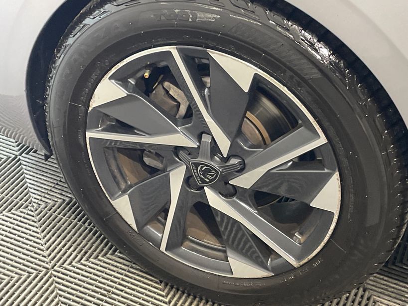PEUGEOT 308 2023 - Photo n°6