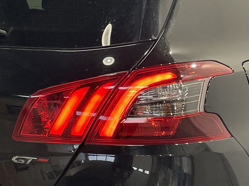 PEUGEOT 308 2021 - Photo n°8