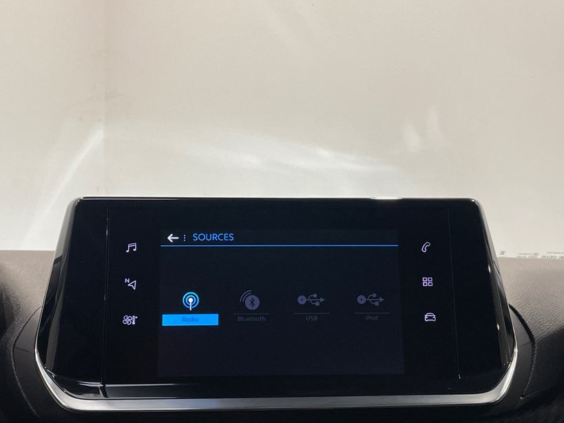 PEUGEOT 208 2023 - Photo n°14